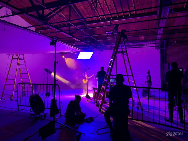  7000 sqft Film Video & Photo studio w/ Pre lit Cyc 