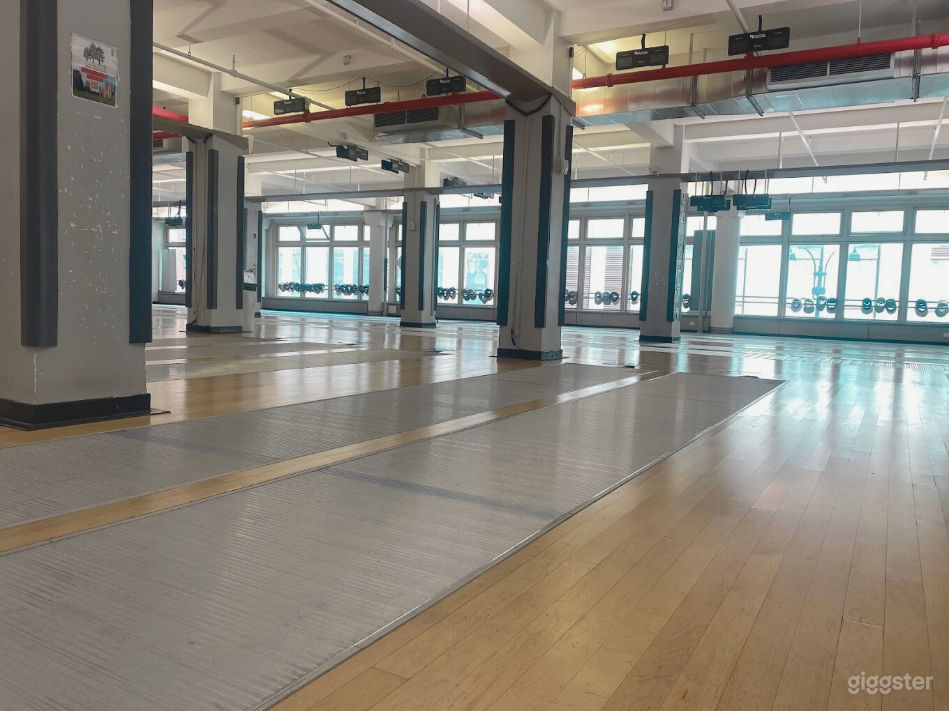 10,000 SQFT space in the heart of Manhattan.