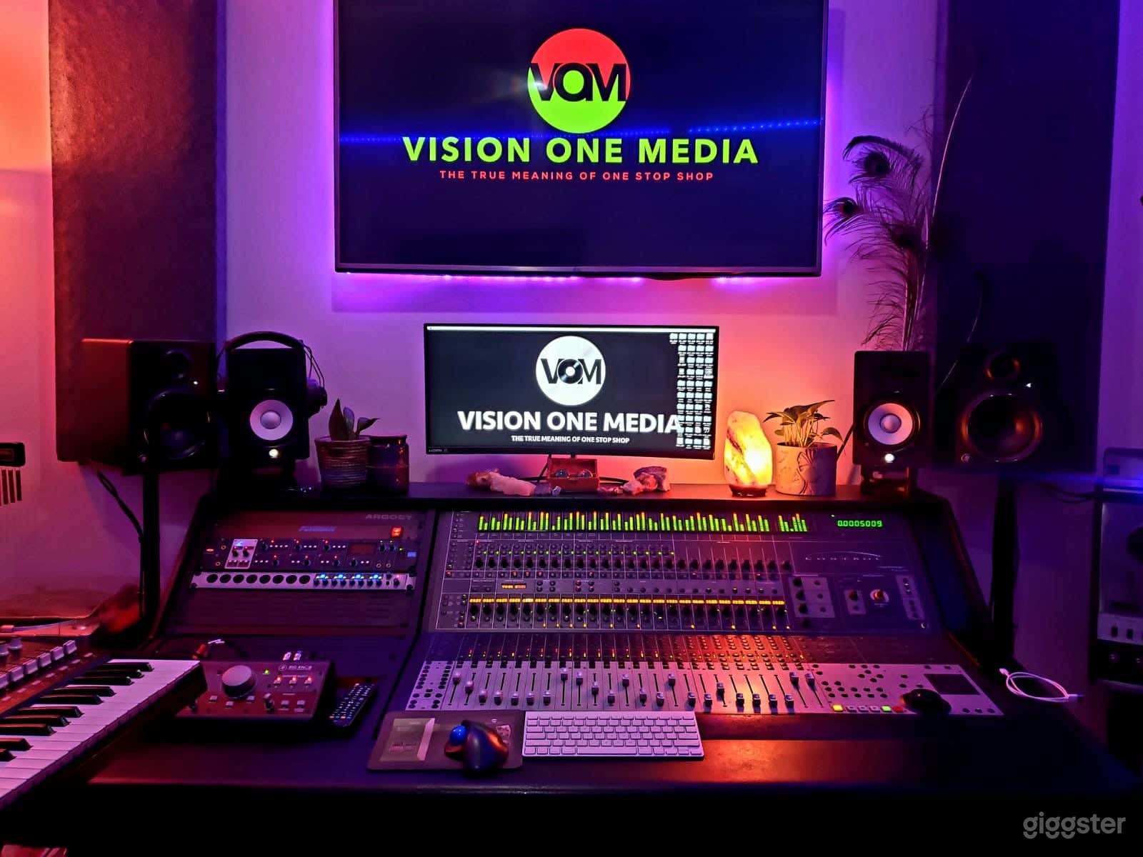 Platinum Room/ recording studio Photo 3