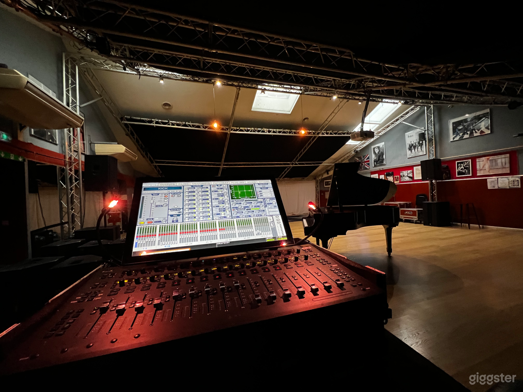 Photo de Studio 2 | 126 m² studio with skylight 4