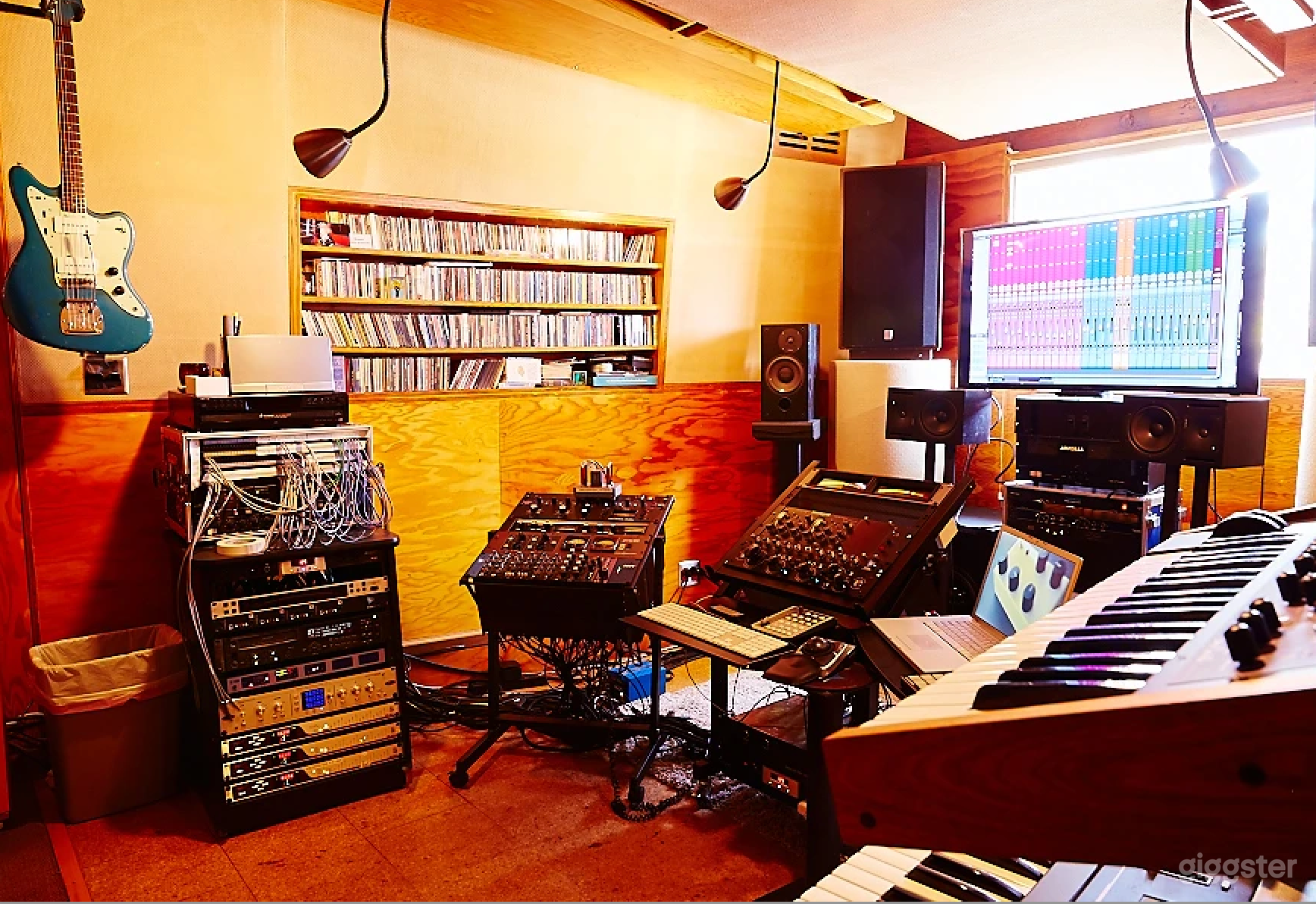 Chateau A Private Overdub and Mixing Studio Photo 1