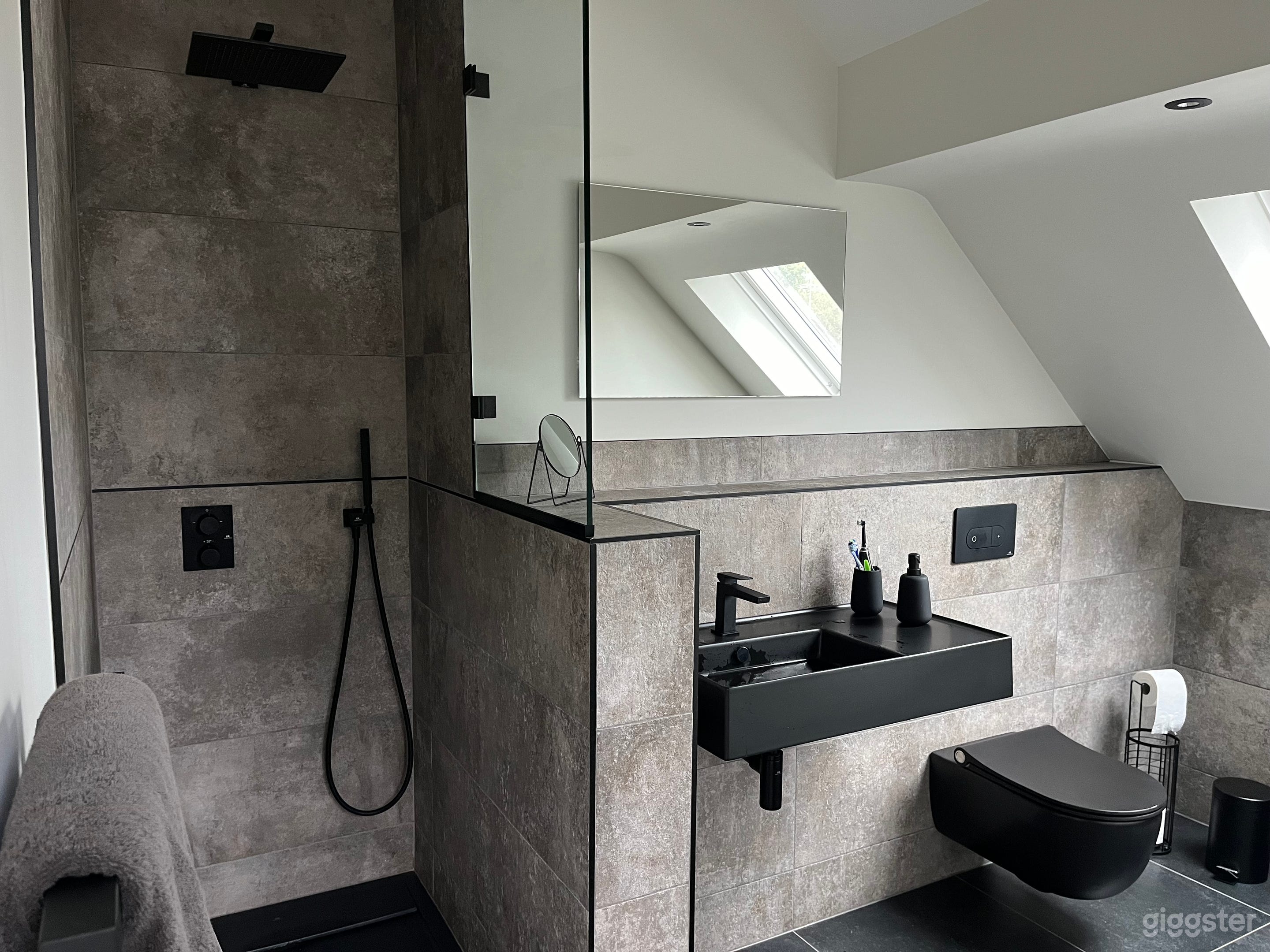 Detached Victorian house Photo 3