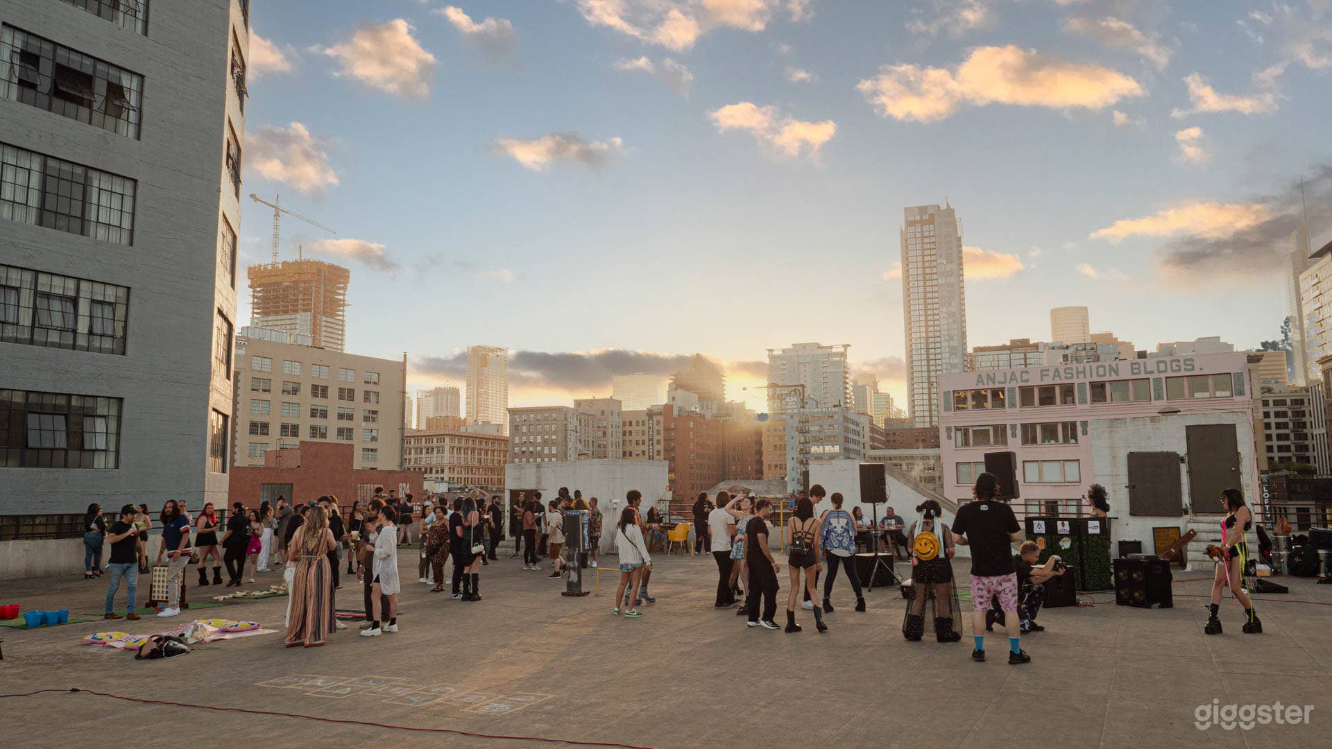 Skyline Rooftop DTLA $300-$500 Photo 1
