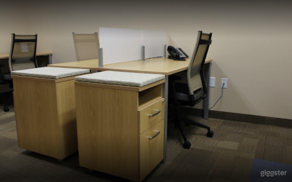 Cozy and Quiet Office Spaces on Broadway Photo 1