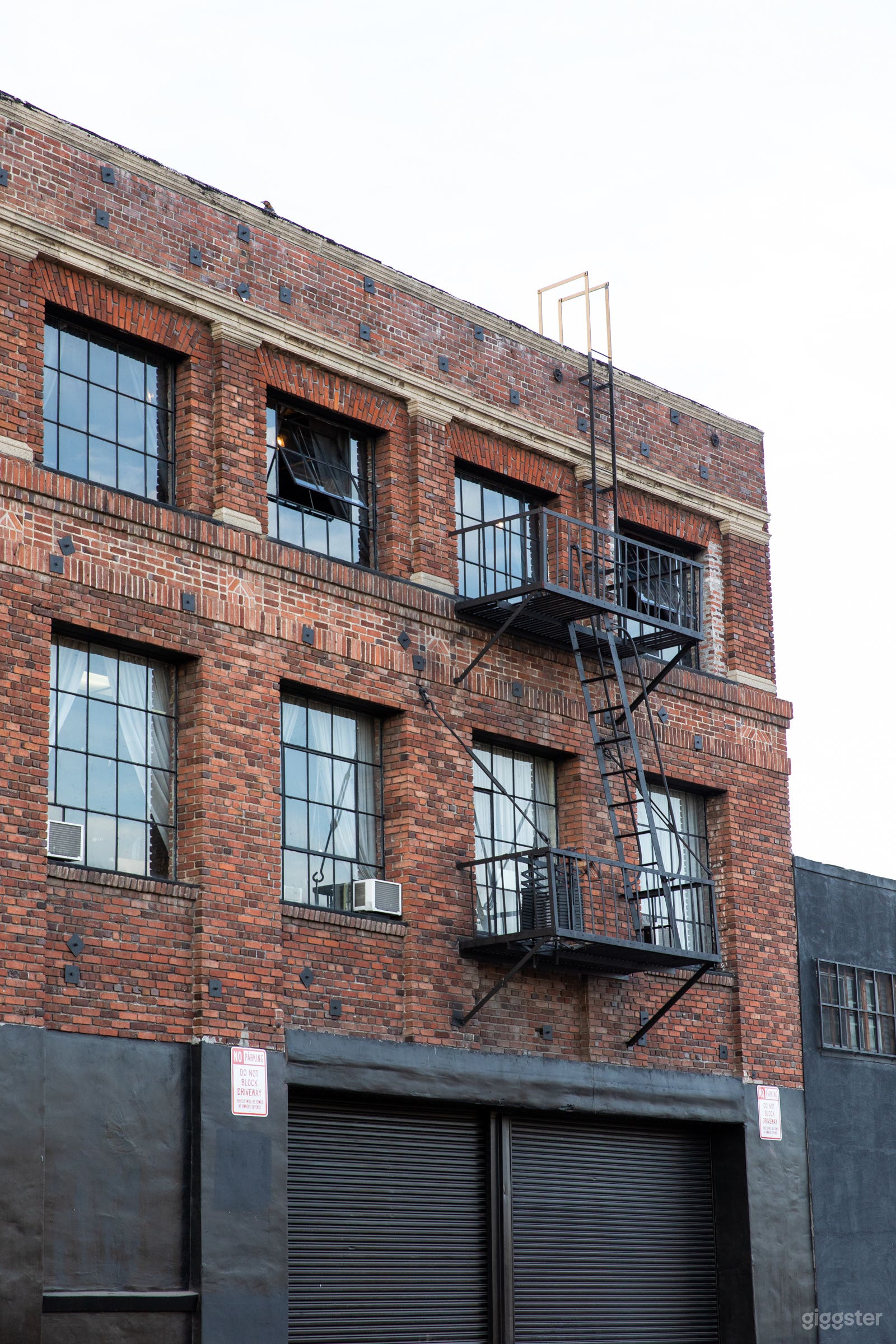 VERSATILE WAREHOUSE COMPLEX: FILM, PHOTO &amp; EVENT  Photo 4