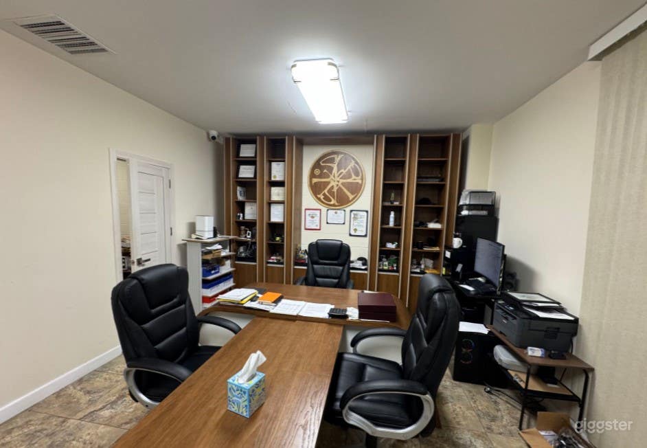 Classy Office Space in an Event Venue Photo 1