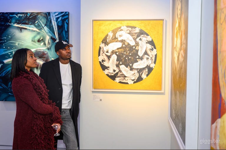  Upscale Fine Art Gallery 
