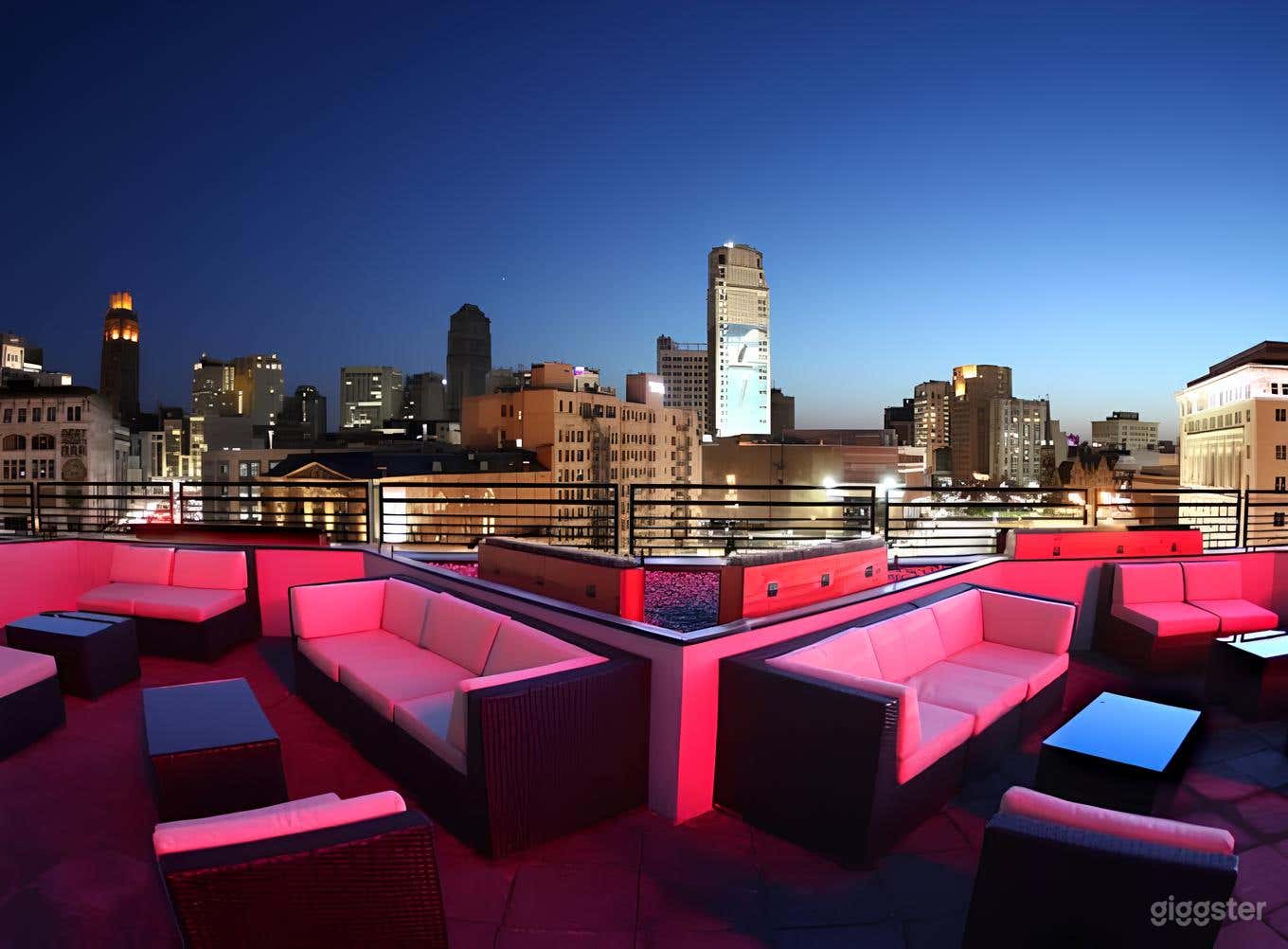 SWANKY OPEN-AIR ROOFTOP TERRACE Photo 1