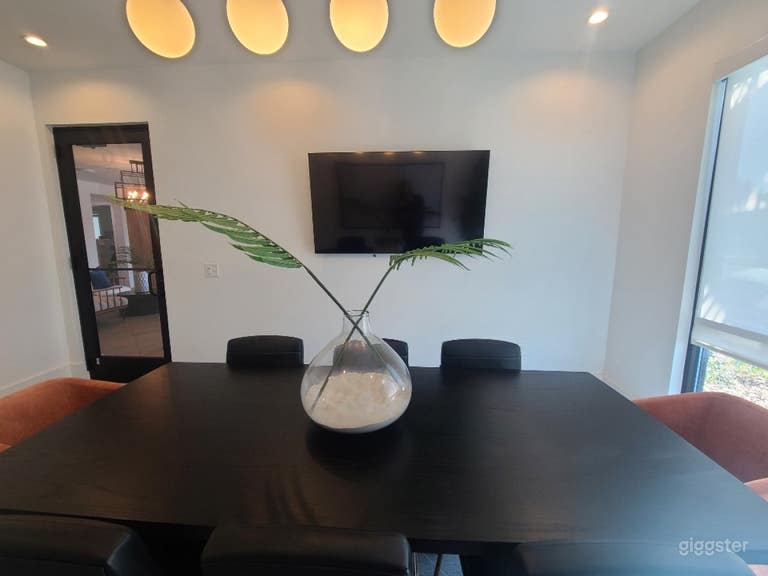  Bright, Modest Conference Room in Orlando 