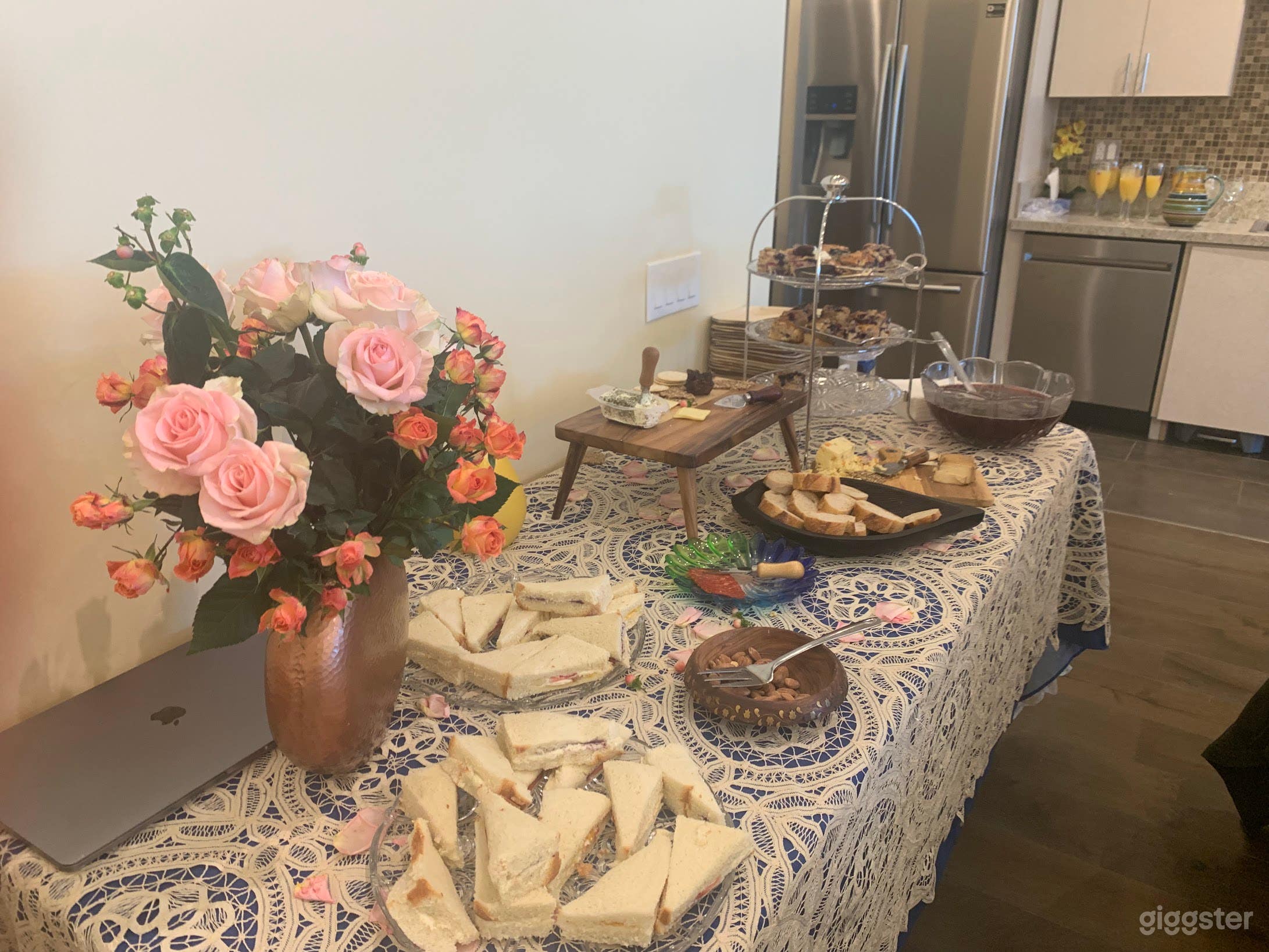 Table beautifully decorated for Team meeting