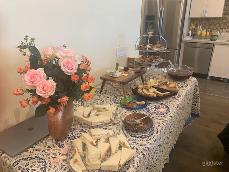  Table beautifully decorated for Team meeting 