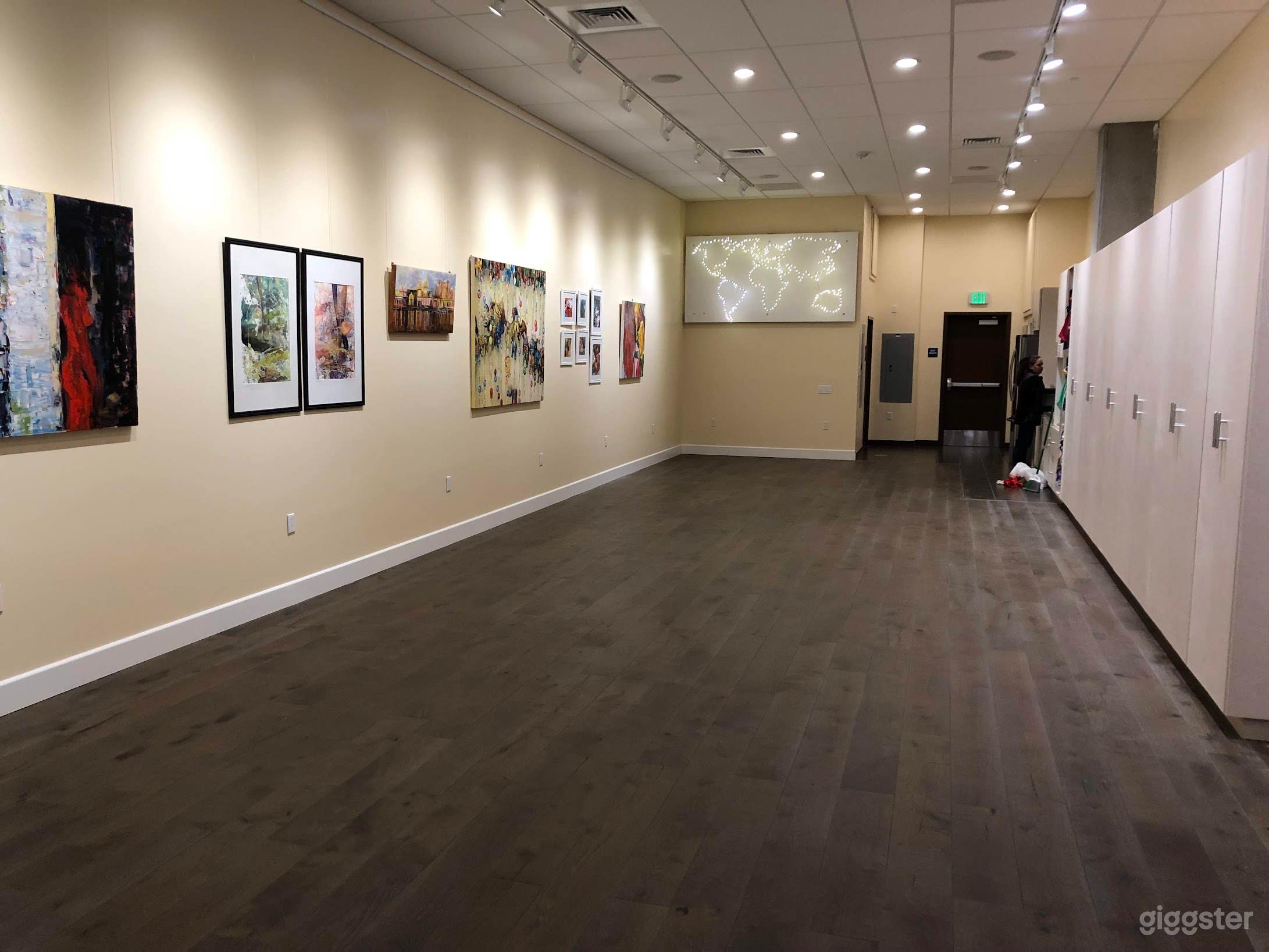 Canvas and Cafe studio space