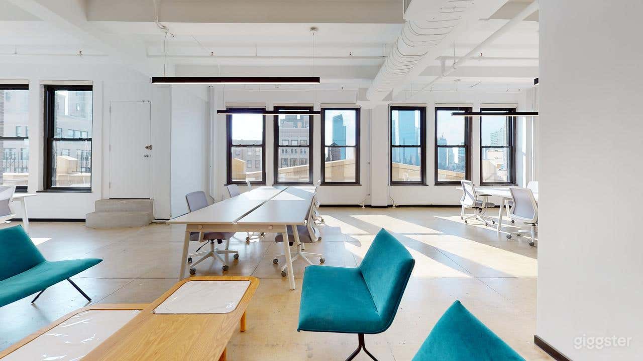 Vibrant Conference Room 20B in Manhattan Photo 4
