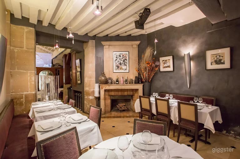  Elegantes französisches Restaurant mit klassischem Ambiente 
