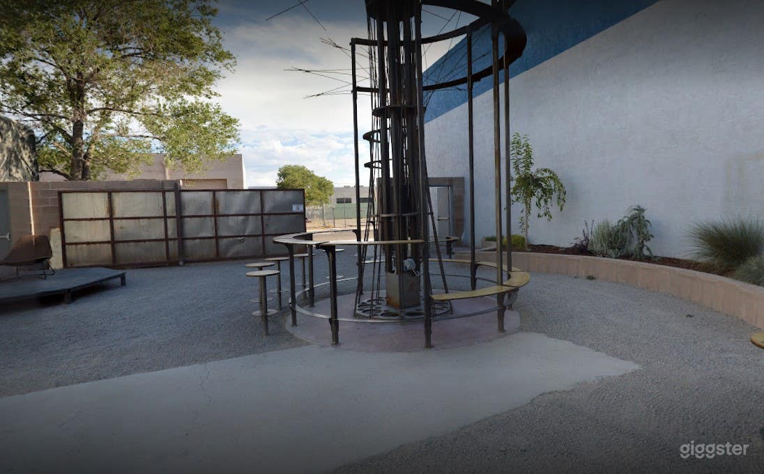 Artistic Outdoor Venue in Albuquerque  Photo 4
