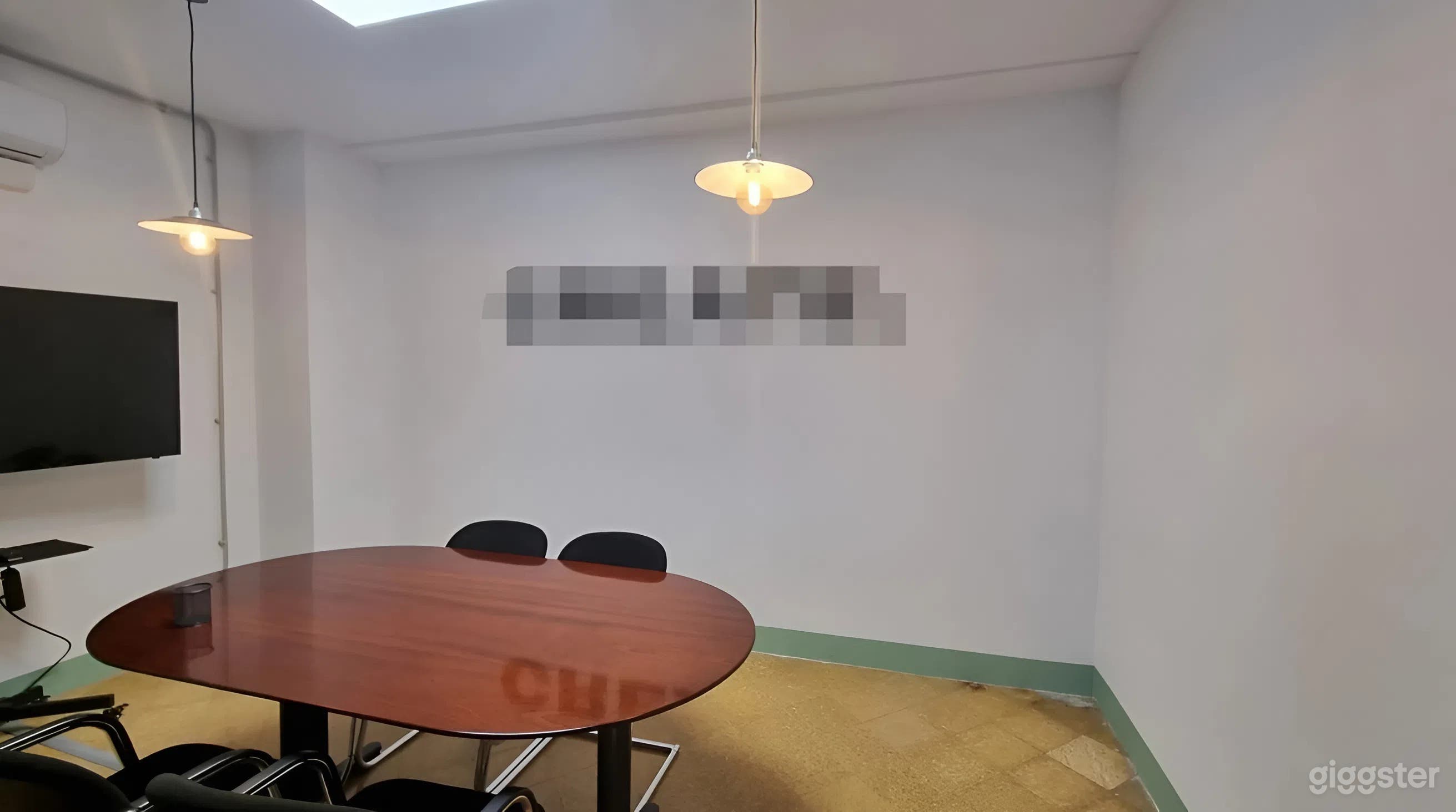 Sala de reuniones para hasta 6 personas con espacios comunes Foto 4