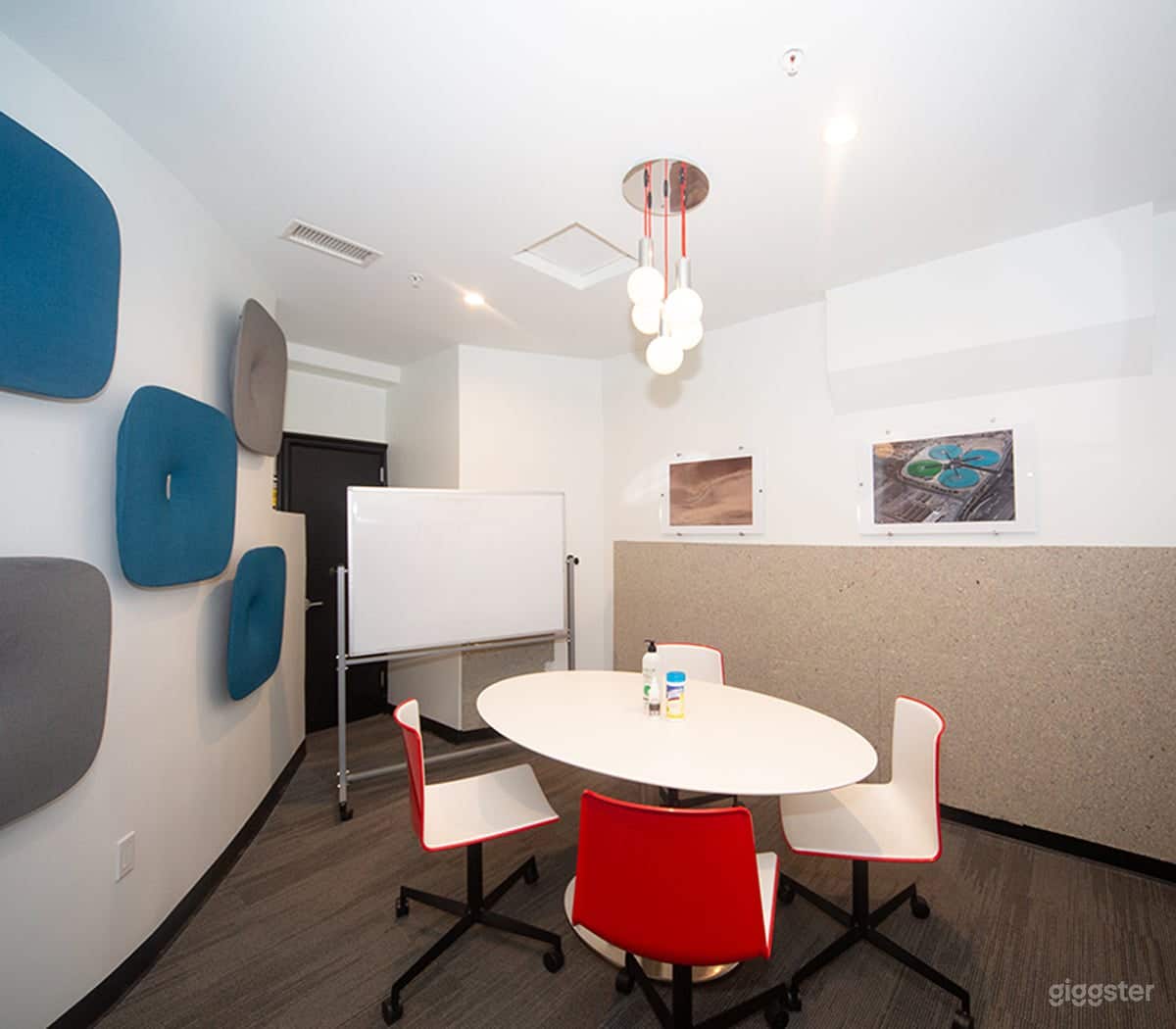 Mini Conference Room Photo 1