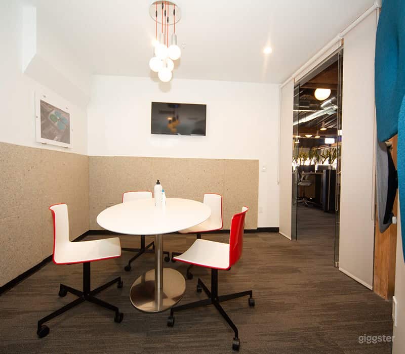Mini Conference Room Photo 2