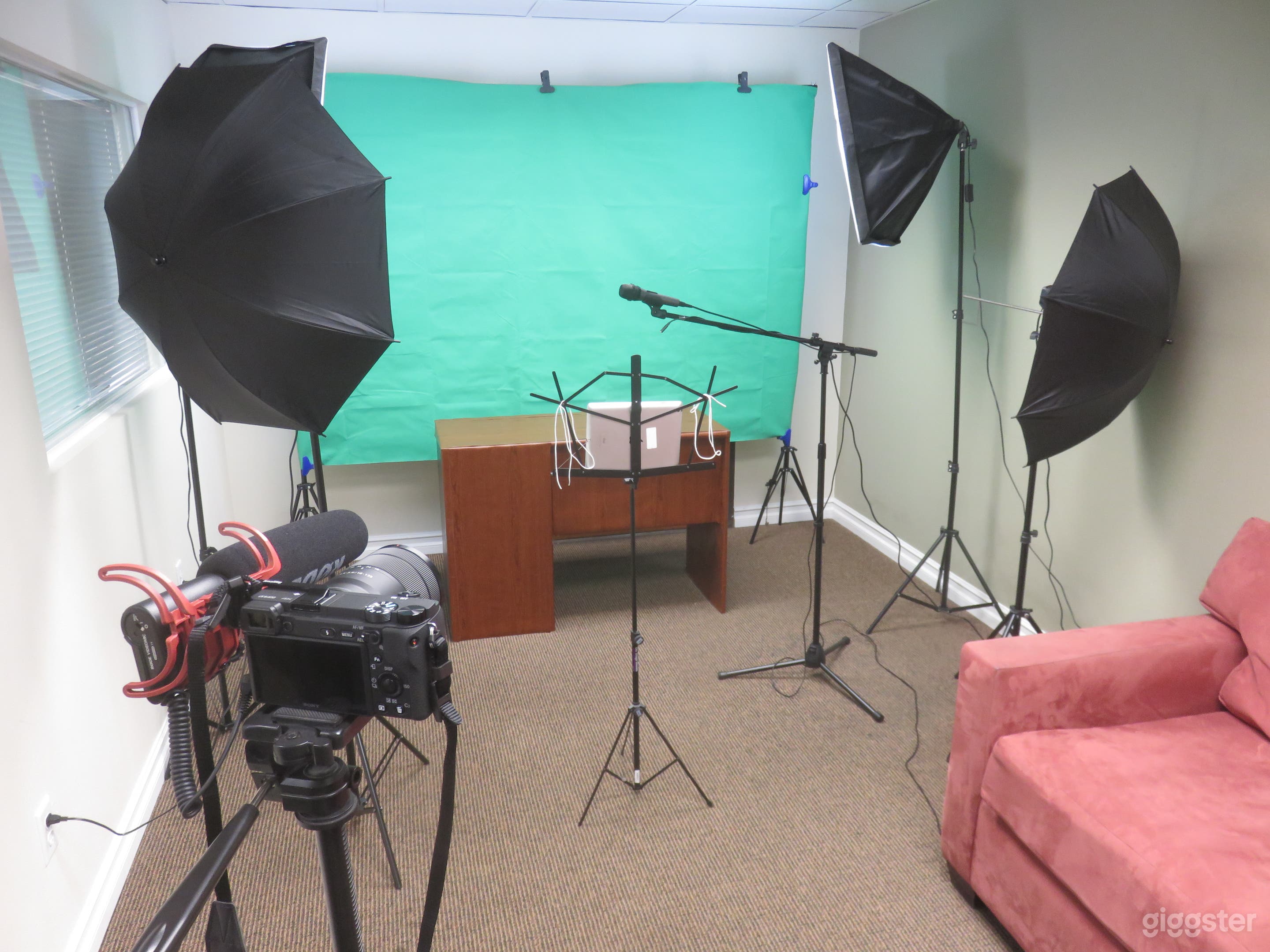Westlake Mini Studio - Great for Content Creation Photo 1