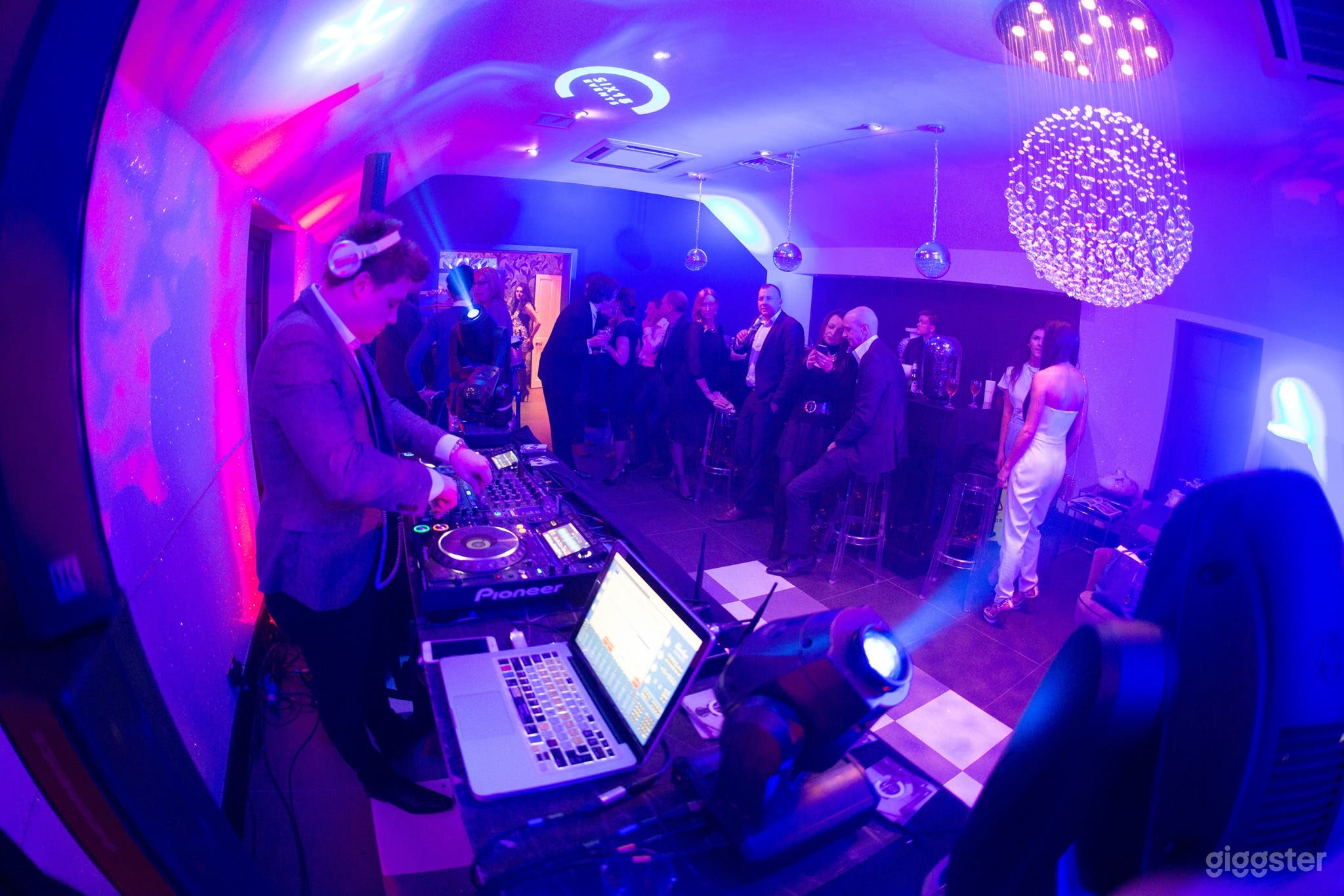 The Nightclub Photo 1