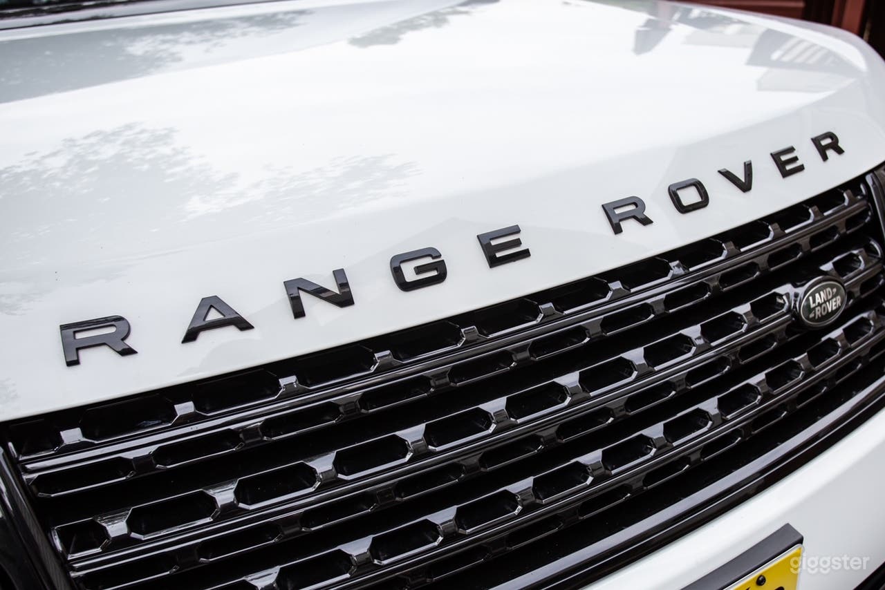 White Range Rover Supercharged Photo 4