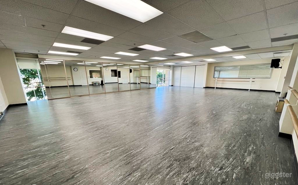 Studio D & E Open Room