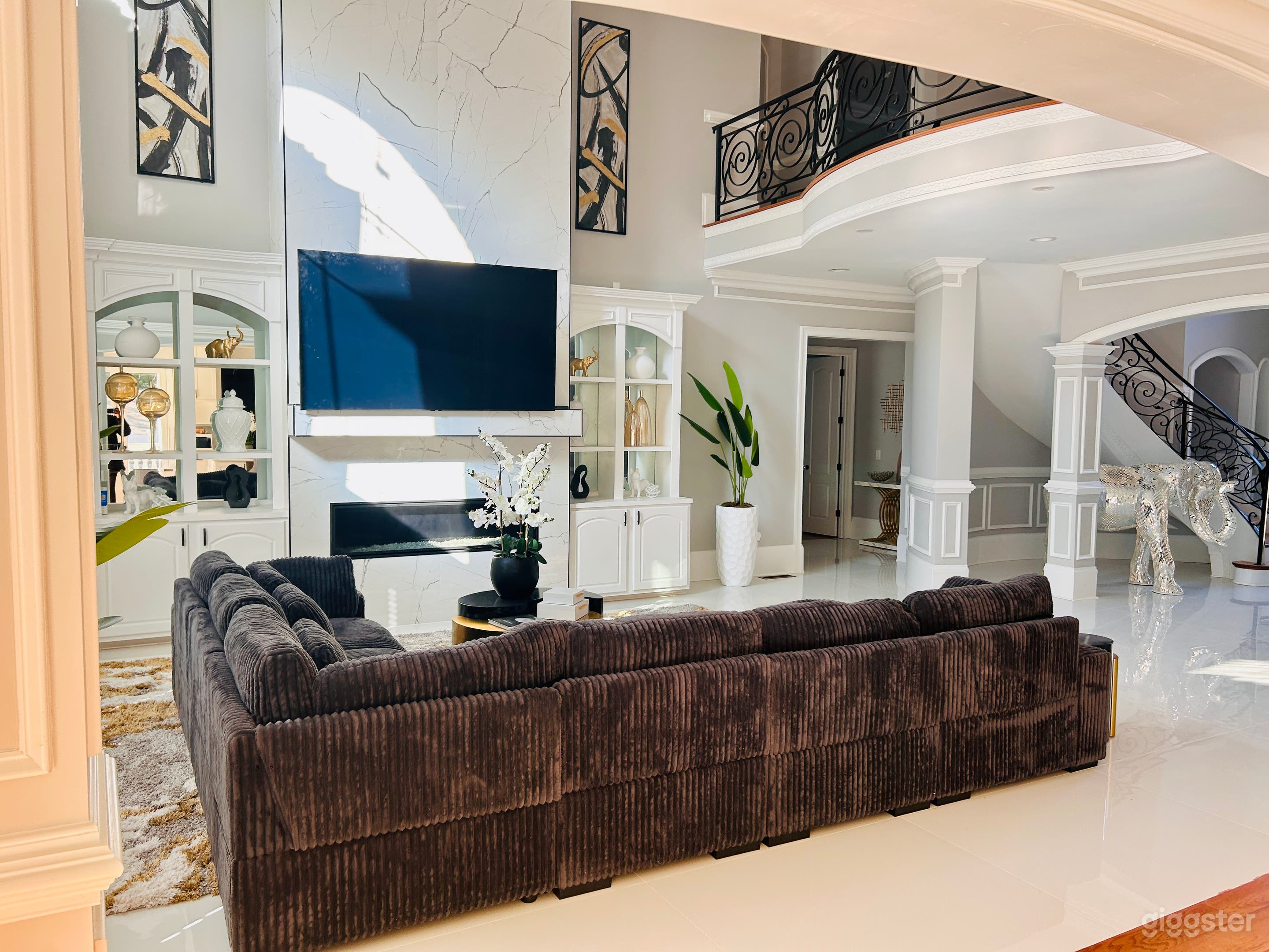 Atlanta Contemporary Modern Mansion Photo 4