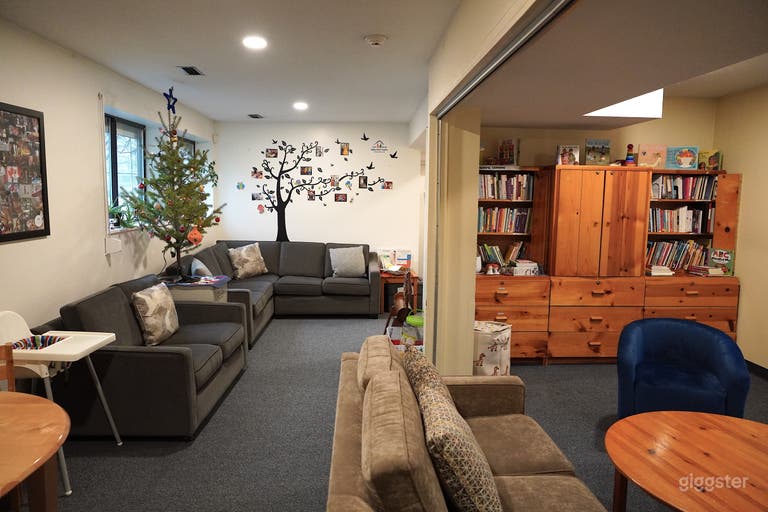  Bright and Cozy Meeting or Living Room 