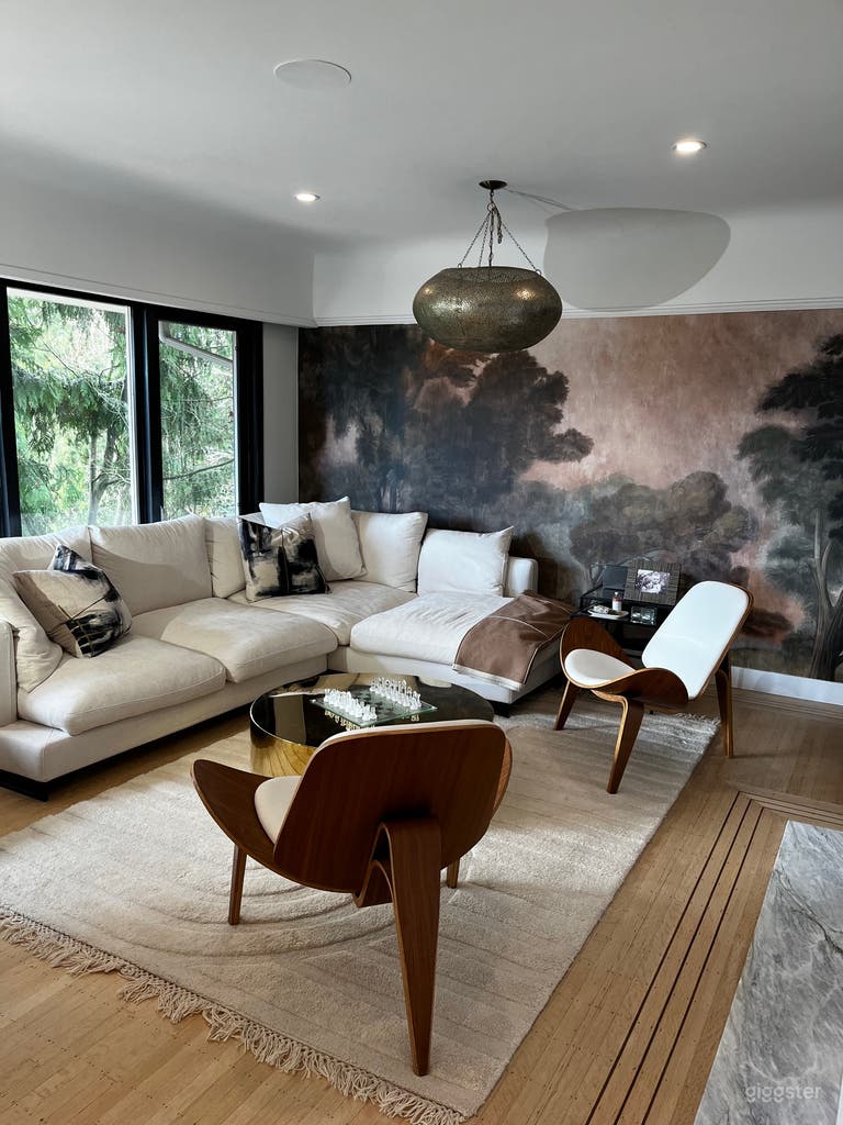  living room overlooking ravine 