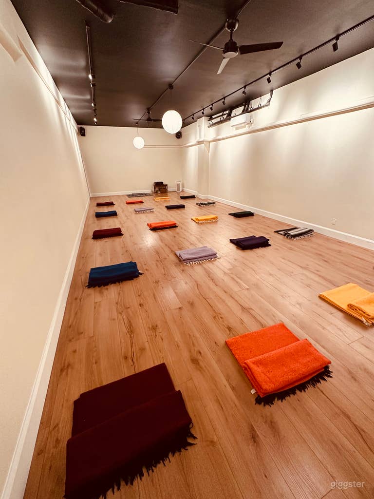  Large Studio - holds 25-30 yoga mats 