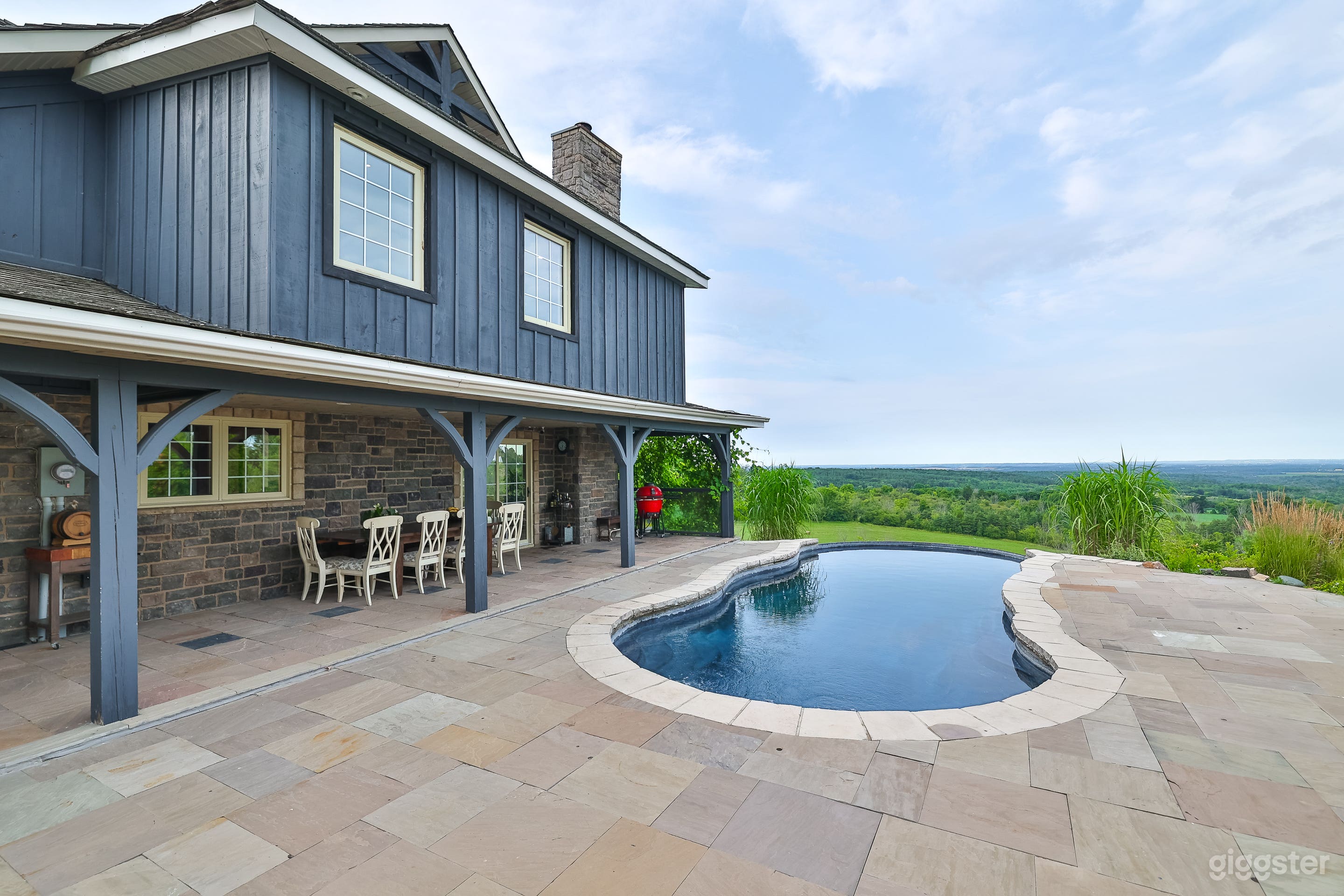 Infinity Saltwater Pool Photo 1
