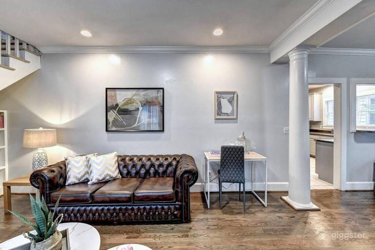  Ultra Modern Luxurious House 