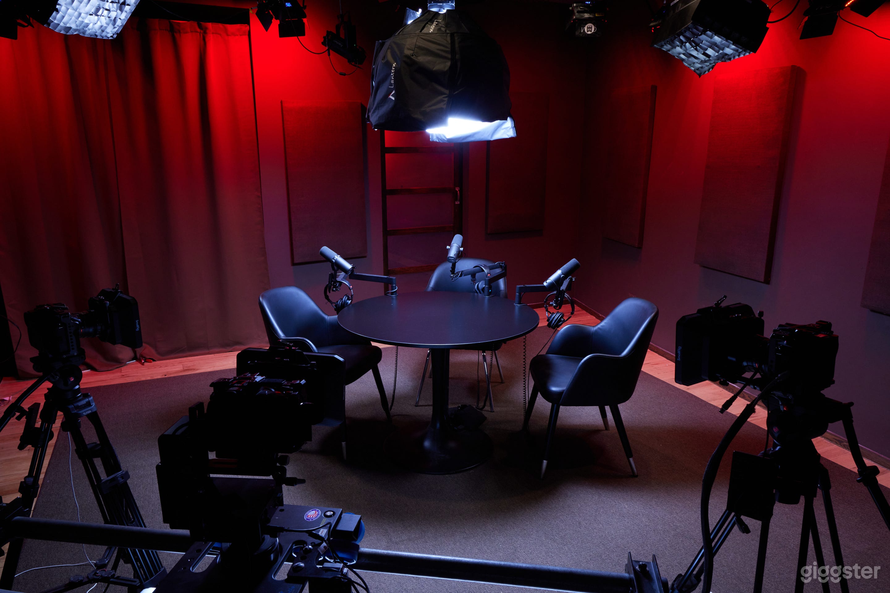 NYC's Premiere Turn-Key Video Podcast Studio Photo 2