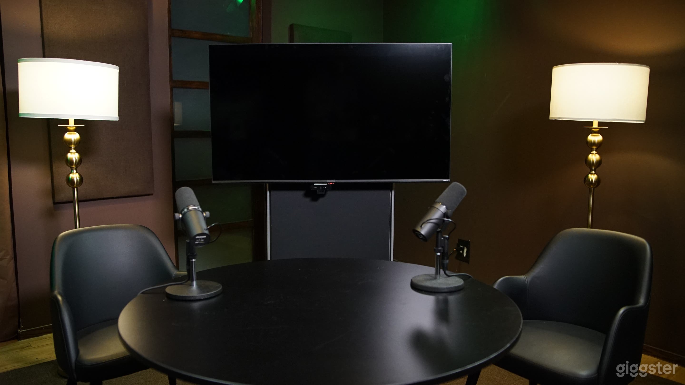 NYC's Premiere Turn-Key Video Podcast Studio Photo 3