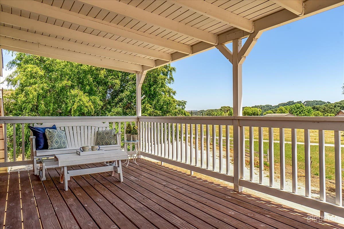 Red Barn Loft Photo 3