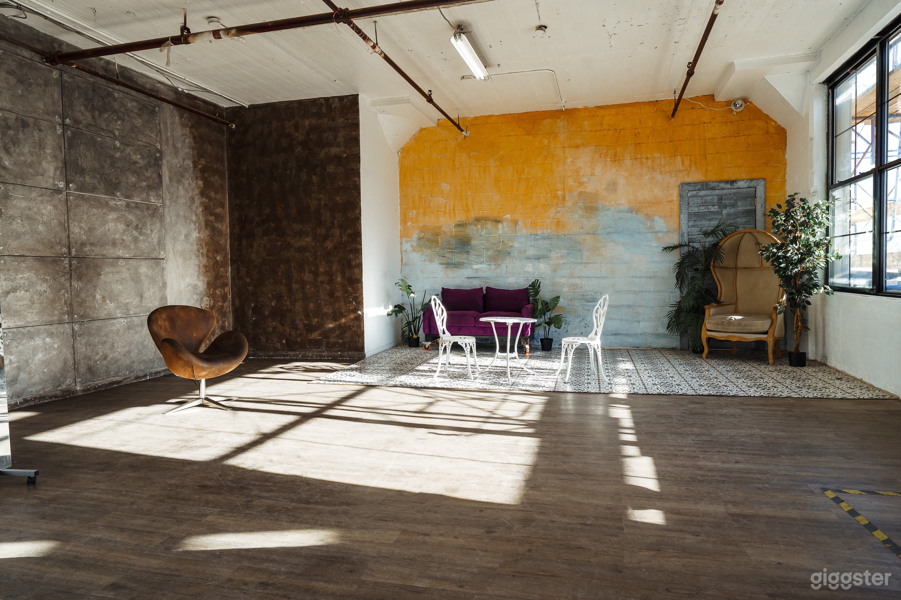 Colorful Studio with Moroccan tiles Photo 1