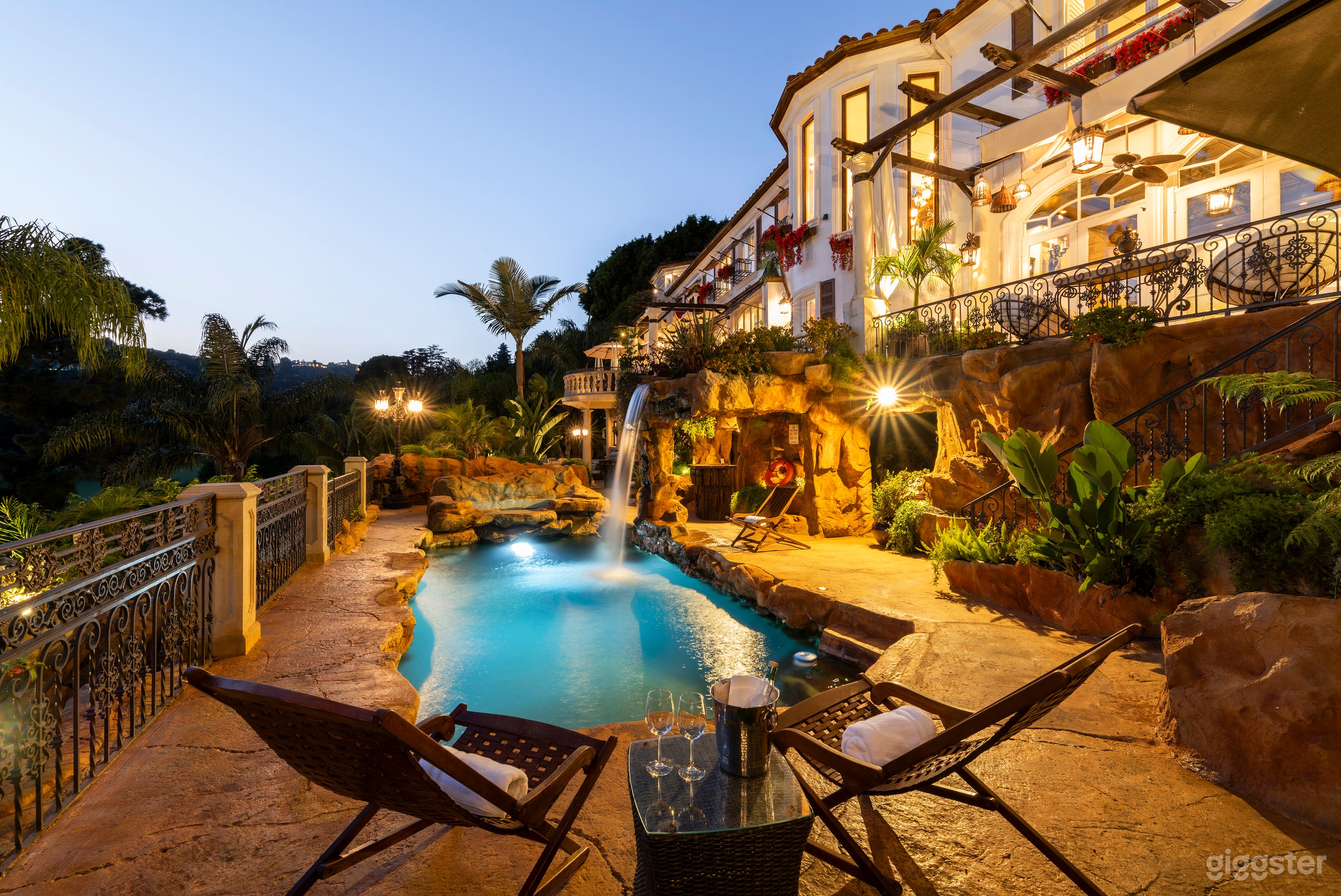 Exquisite Outdoor Pool with golf course view  Photo 3