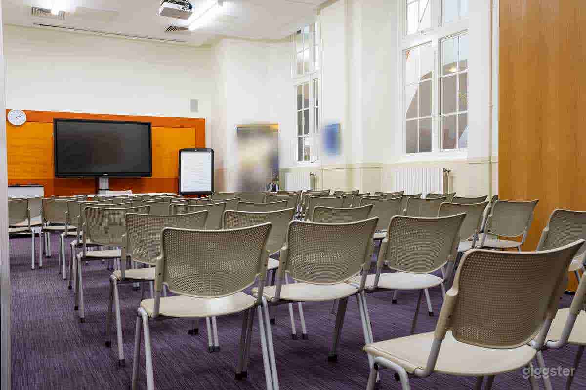 Bright, Airy Conference Room - Westminster  Photo 3