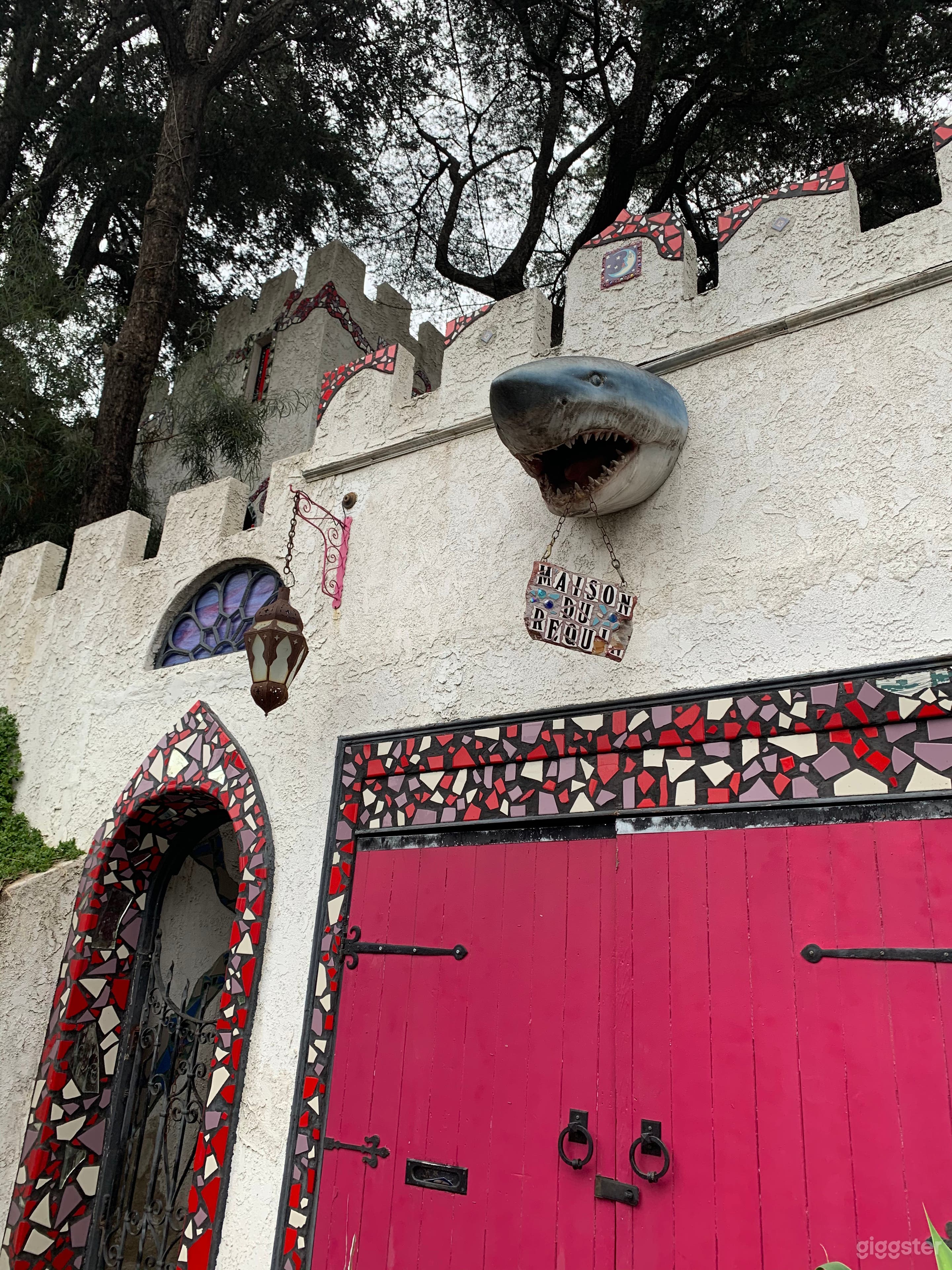 Famous and Unique Echo Park Stay Photo 3