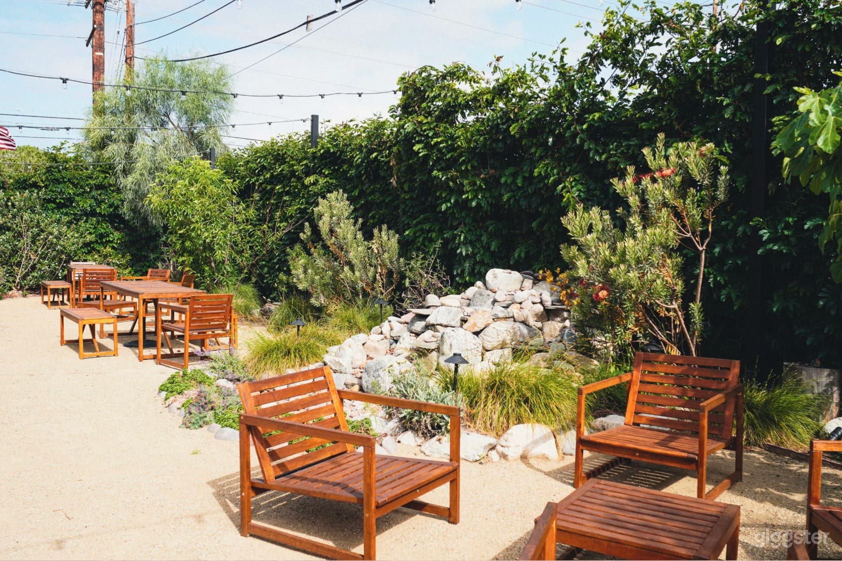 Creative Meeting Space - Garden Patio Photo 3