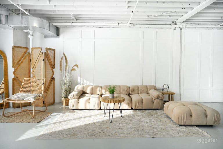  Bright & Versatile Multi Use Photo Studio 1000 sf 