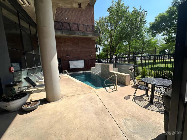  Refreshing Pool Area 