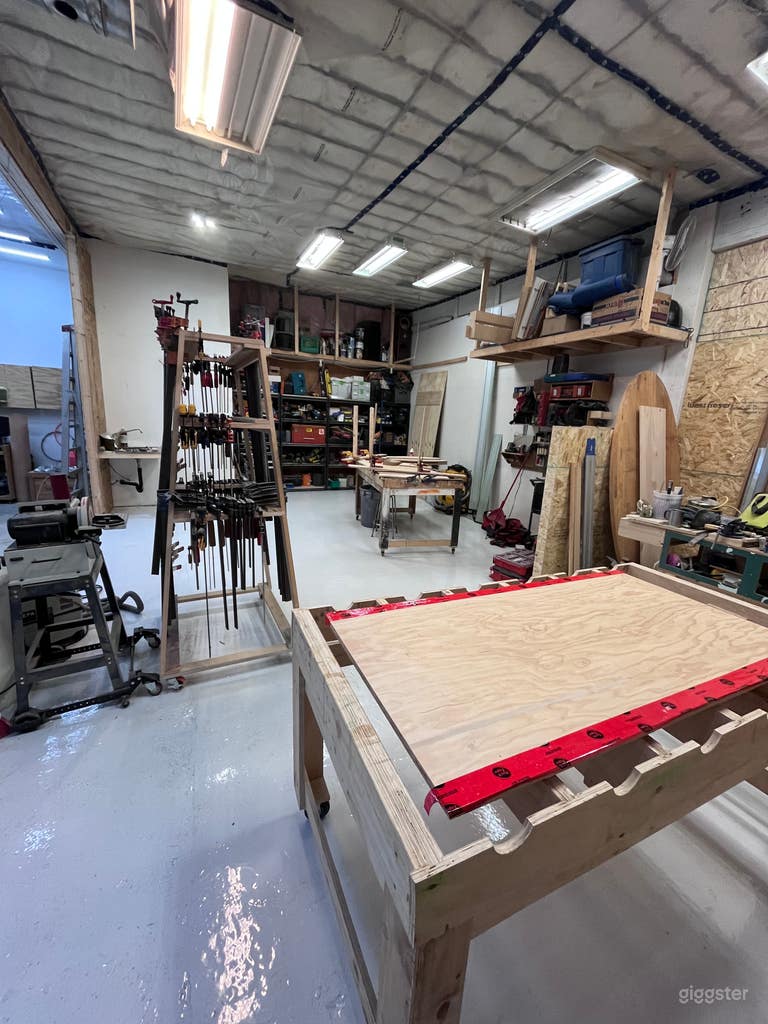  Fully Equipped Woodshop - Workshop - Manufacturing 