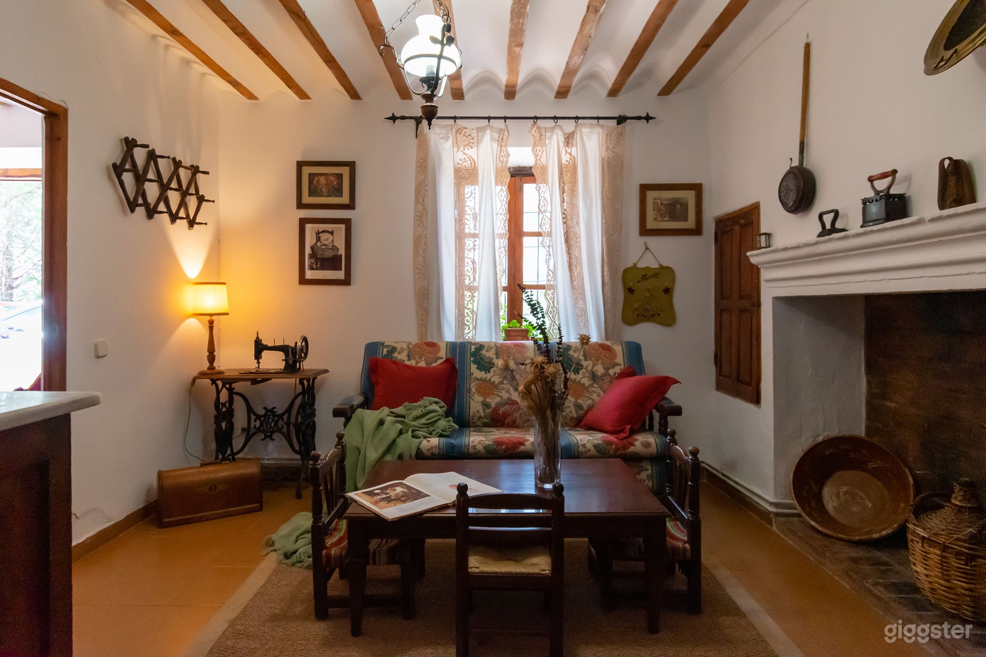 Casa del Labrador - LA CASA DEL AGRICULTOR | Casa de Campo Histórica del Siglo XIX en una Finca de 10 Hectáreas con Encanto Rústico y Moderno Foto 4