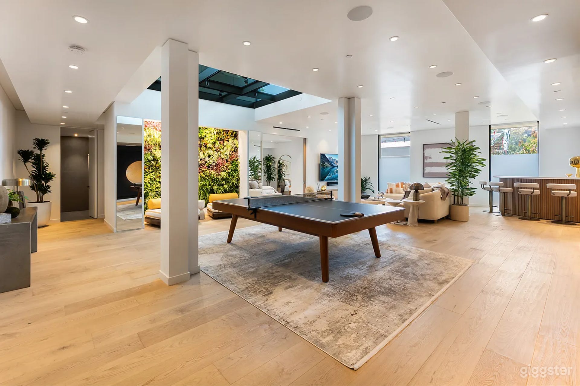 Contemporary Hillside Cinema House Photo 4