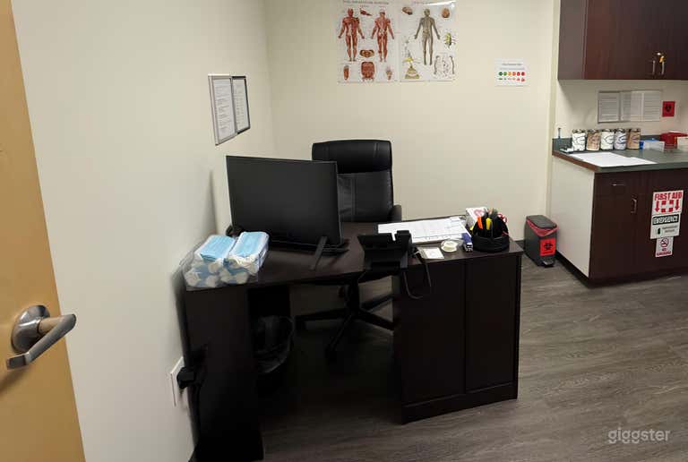  Small Hospital Consultation Room 