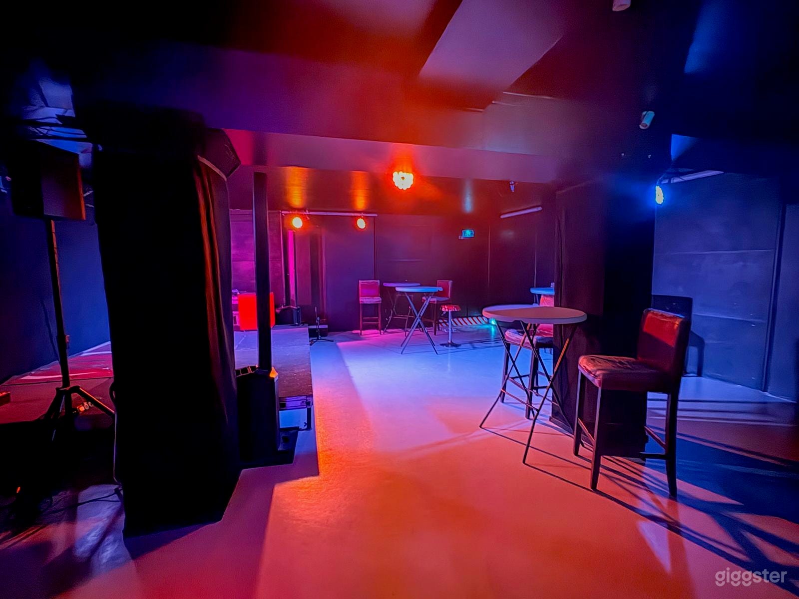 Photo de Tiers lieux culturel en centre ville, ancienne discothèque 3