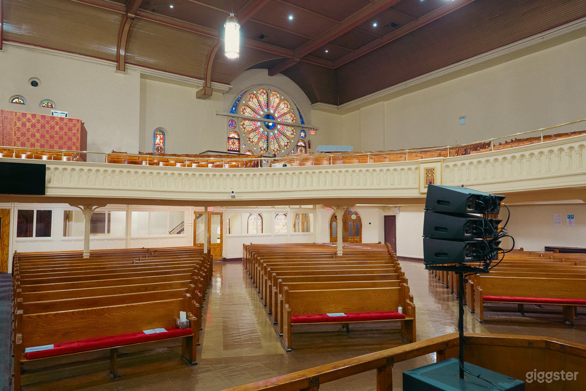 Grand Vintage Hall with Basketball Court, Stage and Offices Photo 4