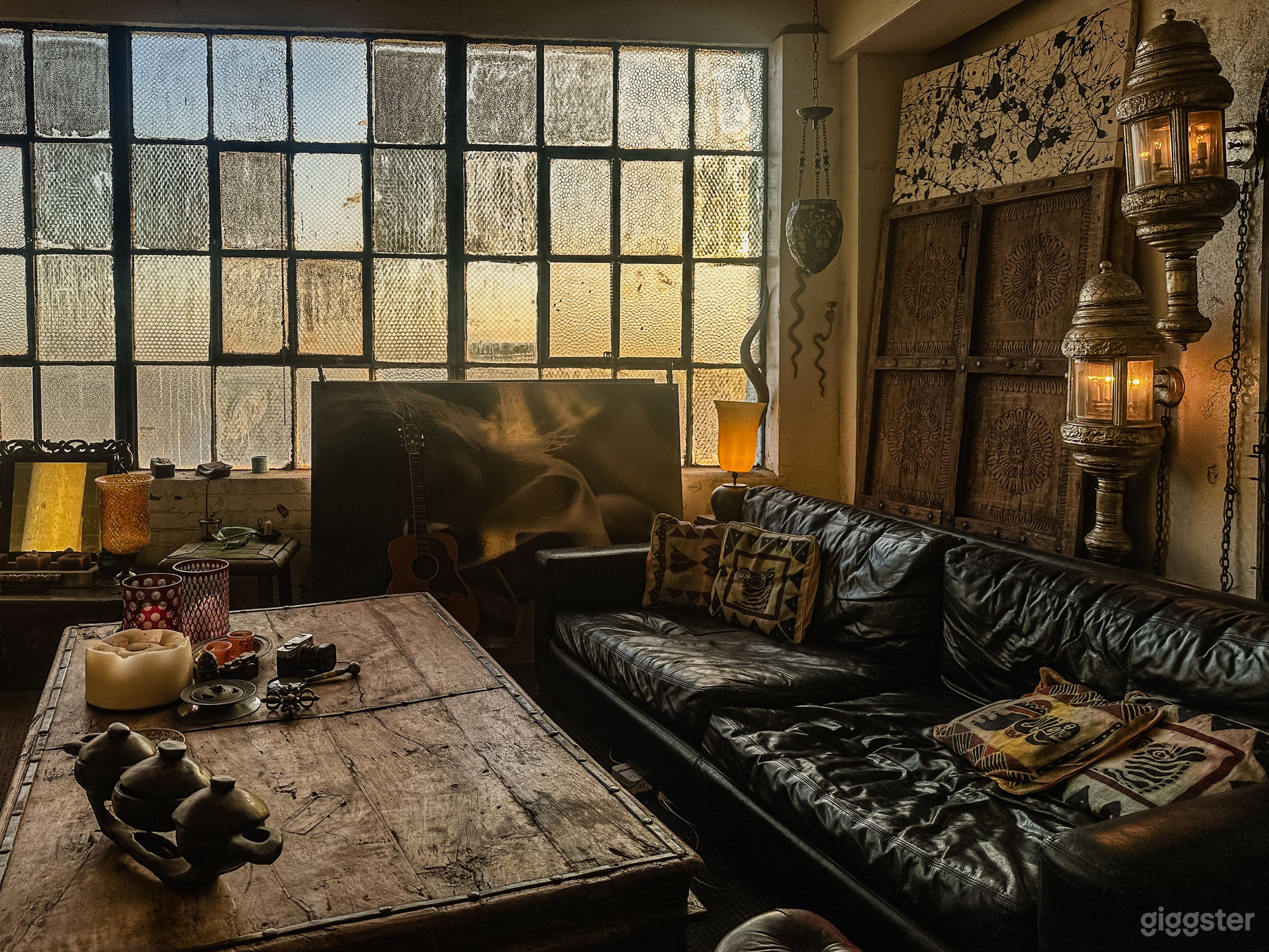 DTLA Loft Film Location & Photo Studio with 12-Foot Ceilings Photo 2