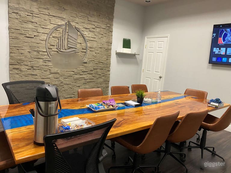  Orlando Conference Room 